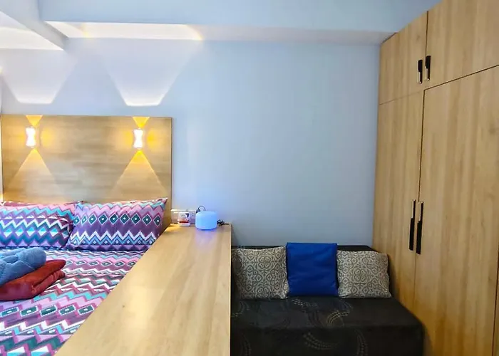Hotel Mplace South Triangle Staycation By Hart Manila
